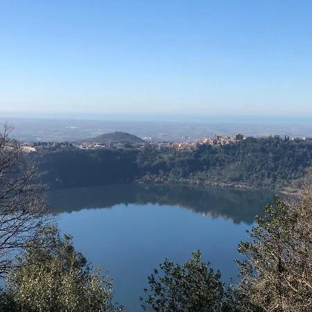 Isola Sul Σπίτι διακοπών Nemi